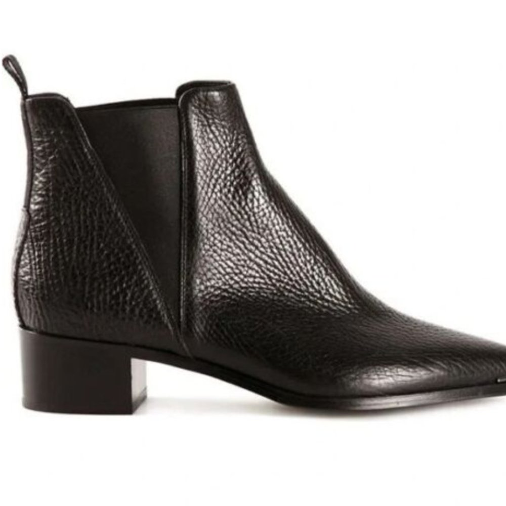 Acne Studios Jensen Black Grain Chelsea pointed toe booties Size 36